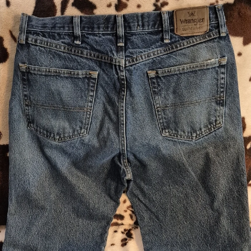 Wrangler Men's Classic Denim Straight Jeans